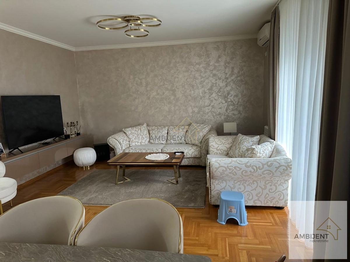 Izuzetna ponuda u samom srcu Stare Pazove, 84m2