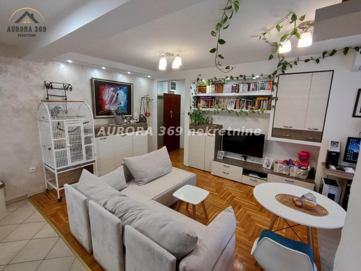 ODLIČAN STAN U DOŽA ĐERĐA- GRBAVICA, NOVI SAD