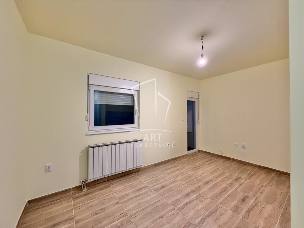 Garsonjera na odličnoj lokaciji, početak Mirijeva ID#13740