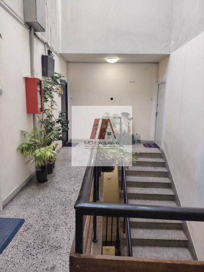 Komforan petosoban duplex na Karaburmi