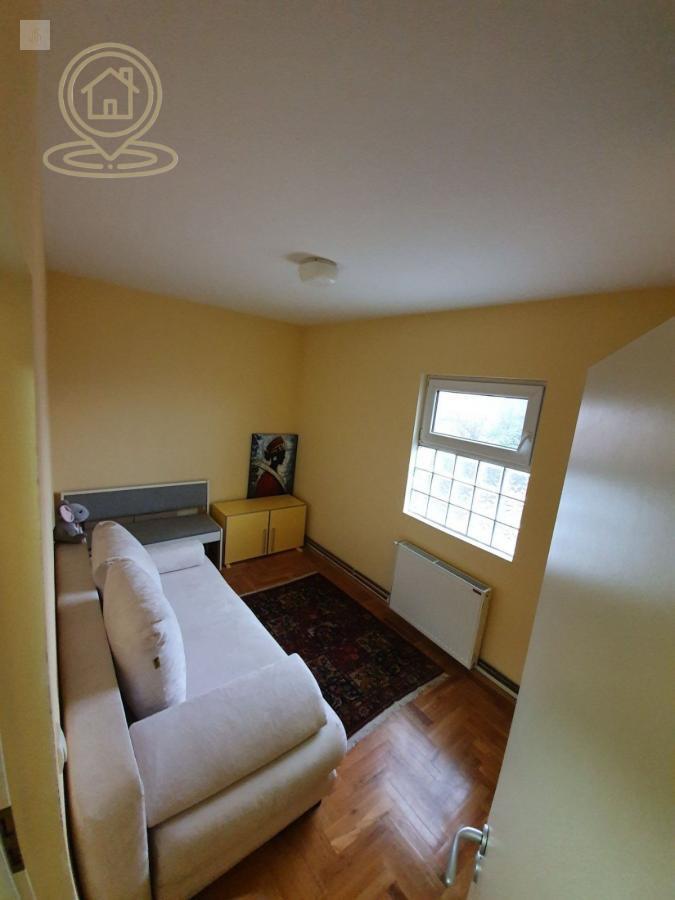 Uknjižen dvosoban stan na Mirijevskom bulevaru – 41 m²