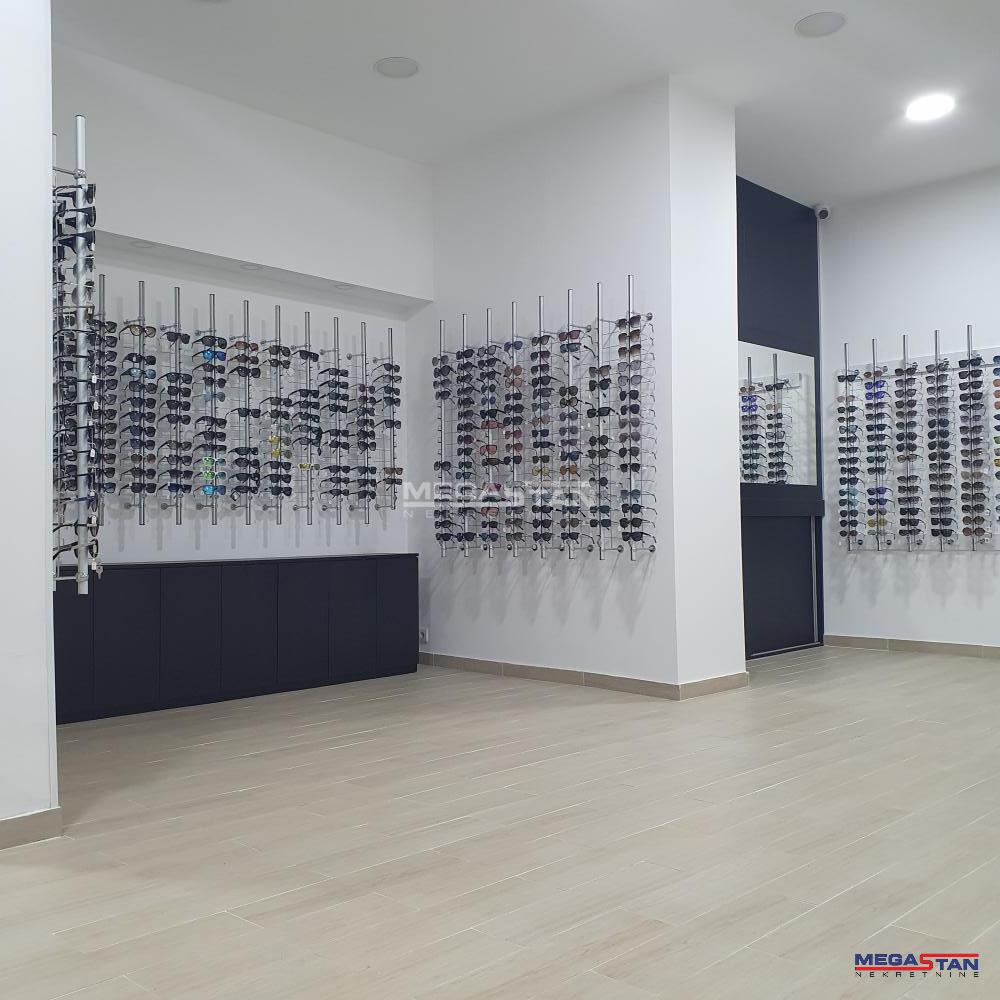 Lux poslovni prostor kod Vuka, bez ulaganja