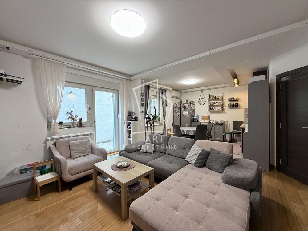 Višnjica, Despotovačka, 76m2 + dvorište 50m2 ID#13851