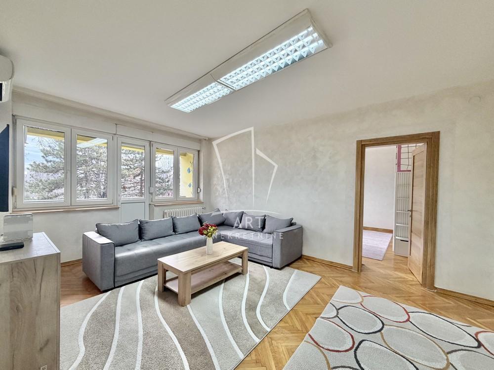 Renoviran, parking, pogodan i za PP ID#13849