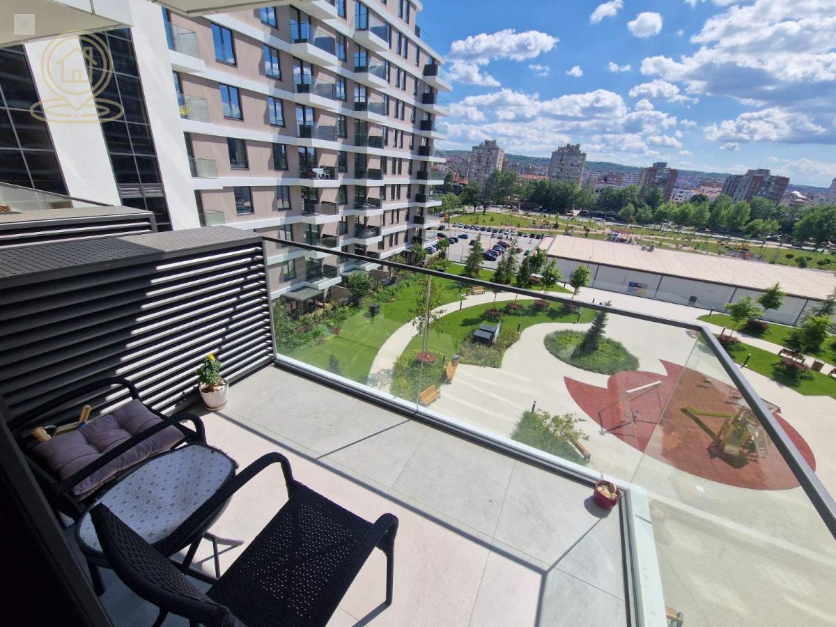 Izdaje se komforan stan u Delta Residence, Beograd – idealno za porodice i poslovne ljude
