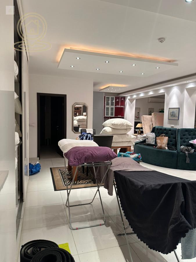 IZDAJE SE LOKAL  – 157 m², VIŠENAMENSKI PROSTOR U LUKSUZNOJ ZGRADI SA TERASOM