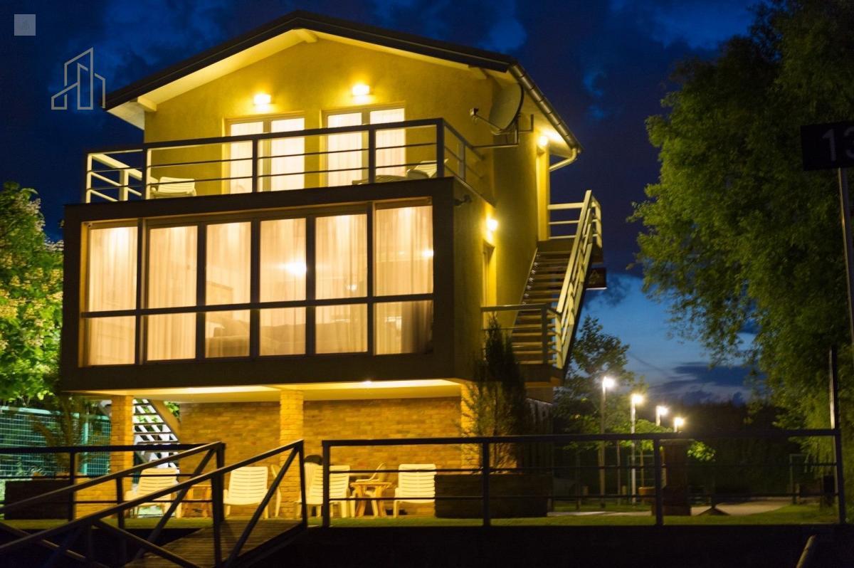 Na prodaju moderna kuća sa placem od 7 ari i Smart Home sistemom