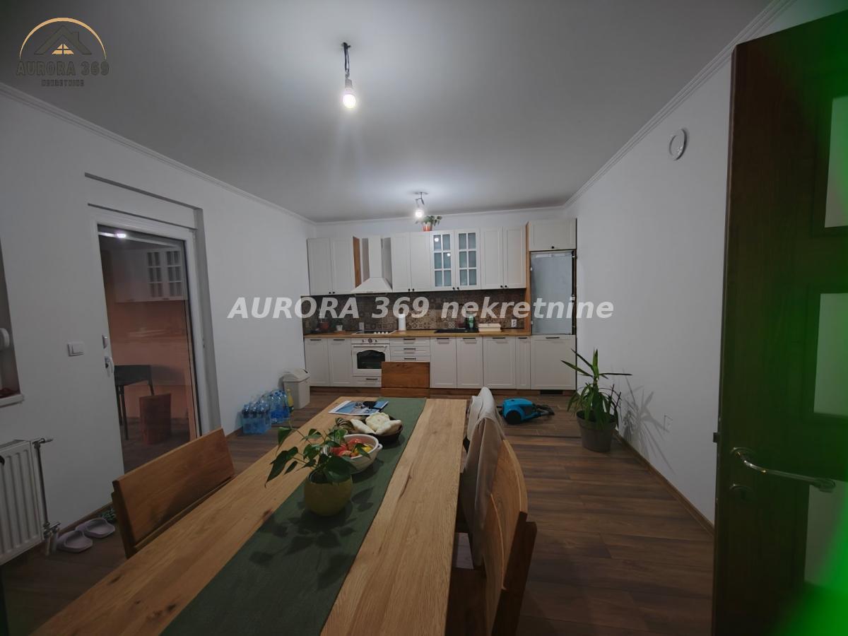ODLIČNA KUĆA U TEMERINU