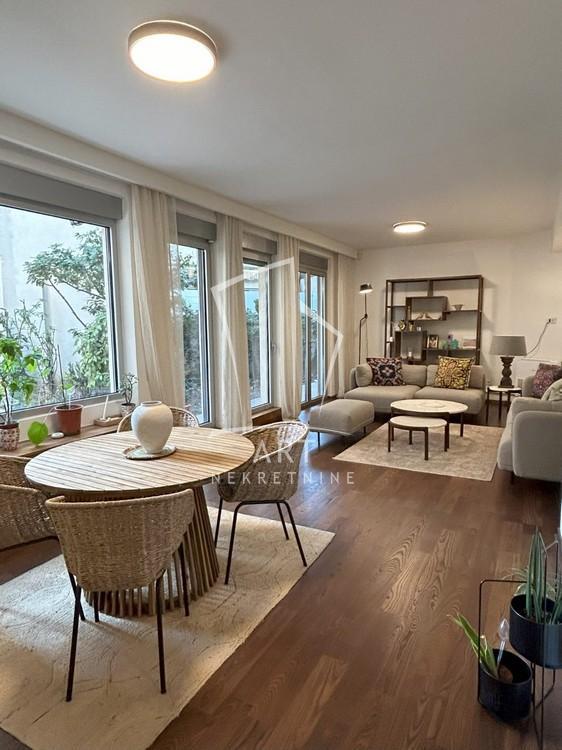 Mereno 160m2 + dvorište ID#1386211