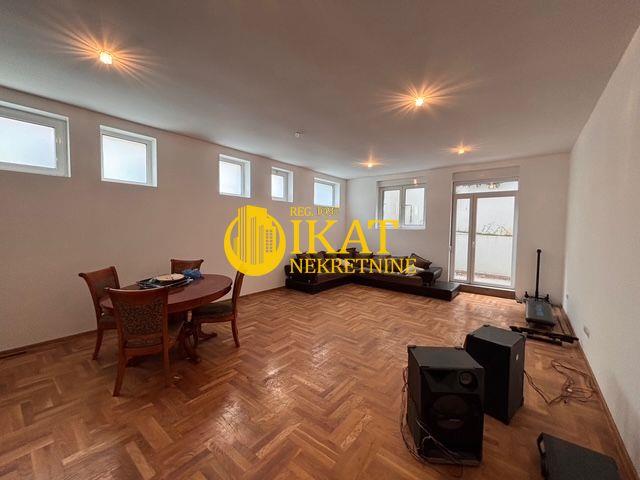 Banovo brdo, Košutnjak 85m2 sa velikom terasom, idealno za p