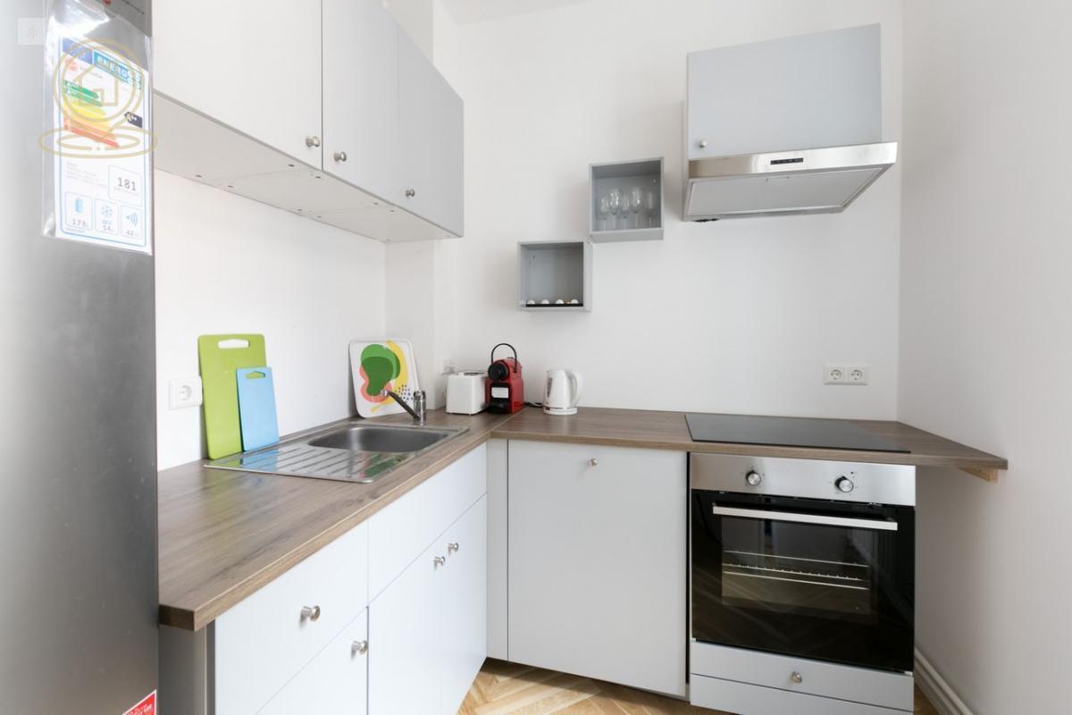 Moderan Jednoiposoban Stan 40 m² Bulevar Evrope | Renoviran | Namešten | LUX