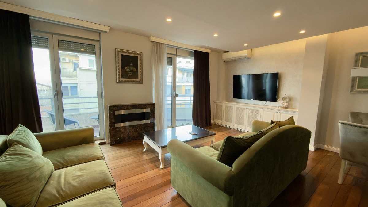 Namešten 3.0 stan na Vračaru, Kajmakčalanska, 85m2