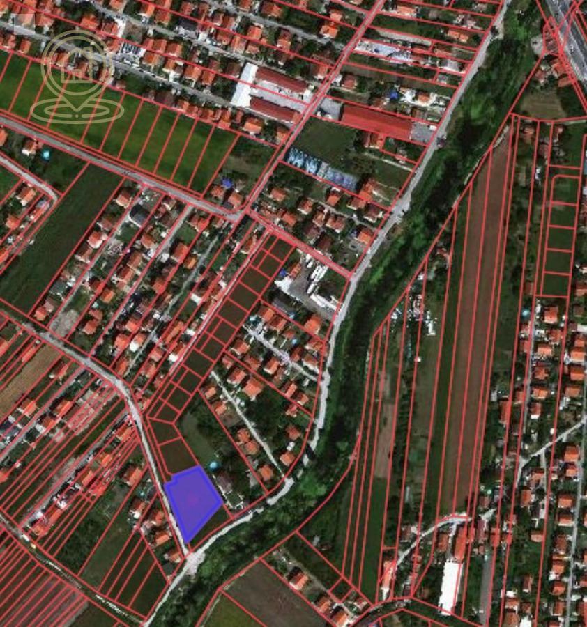 Prodaja građevinskog zemljišta, Borča, 21 ar