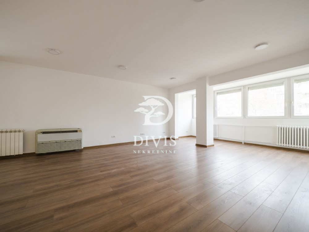 Renoviran 5.0 stan u Bloku 62, Nehruova, 104m2