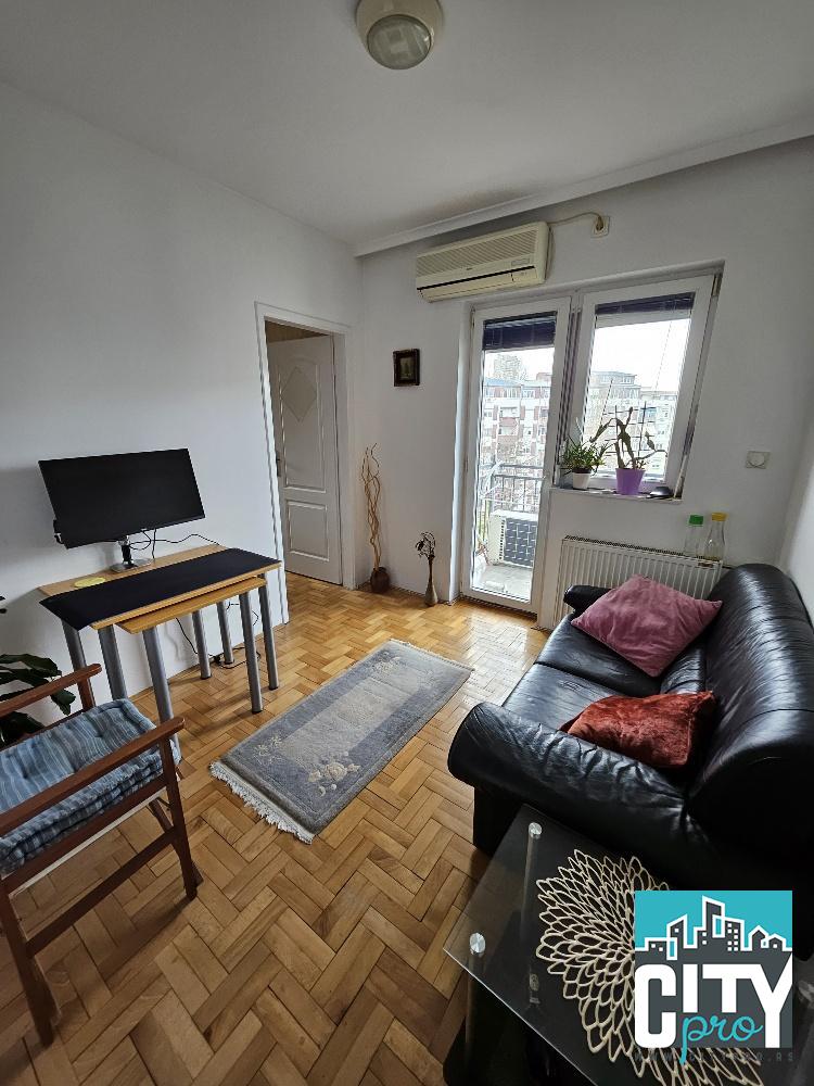 Kraljevačka, 43m2, 2.5, cg, terasa ID#1938