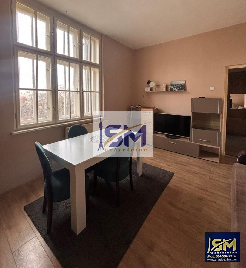Vračar, namešten useljiv stan 32m2