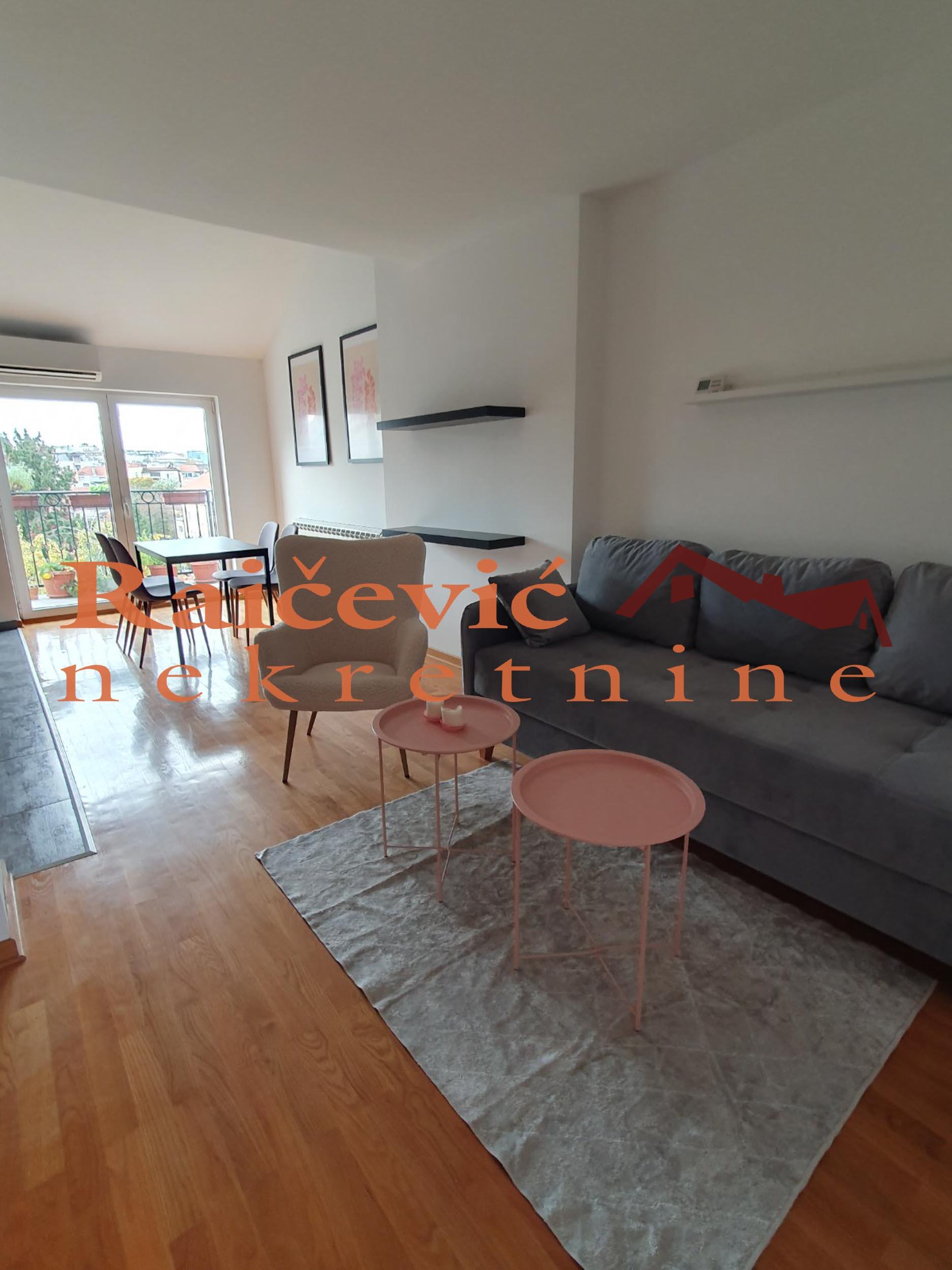 STARI GRAD CENTAR 58m2 , T ,296000e