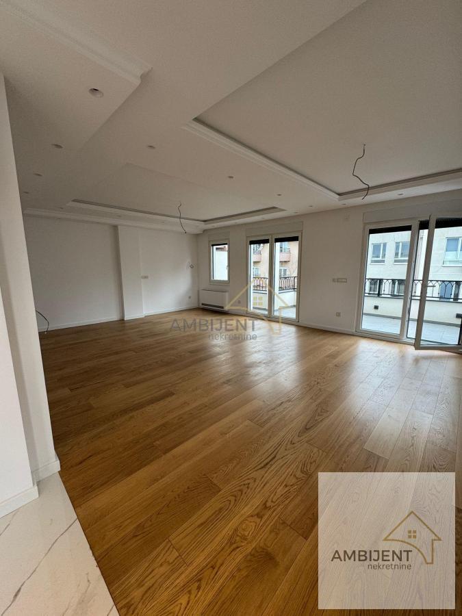 Luksuzan penthaus od 162 m² na Zvezdari