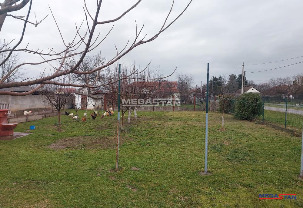 Boljevci, plac u zoni gradnje