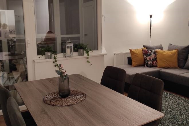 Renoviran 3.0 stan kod SC Olimp, Vjekoslava Kovača, 61m2