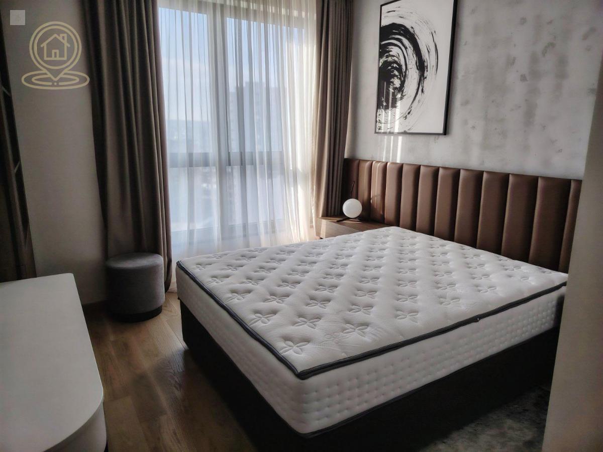 IZDAVANJE LUKSUZNOG TROSOBNOG STANA 82m² – AURORA – GARAŽNO MESTO U CENI, PANORAMSKI POGLED