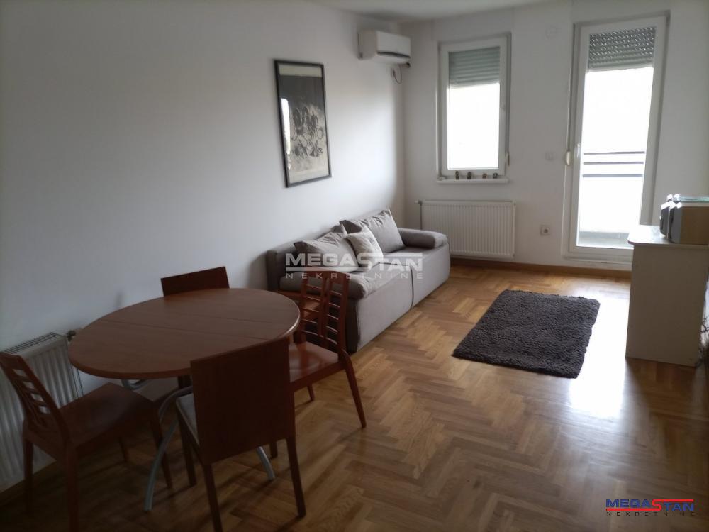 Mali Mokri Lug, namešten, renoviran