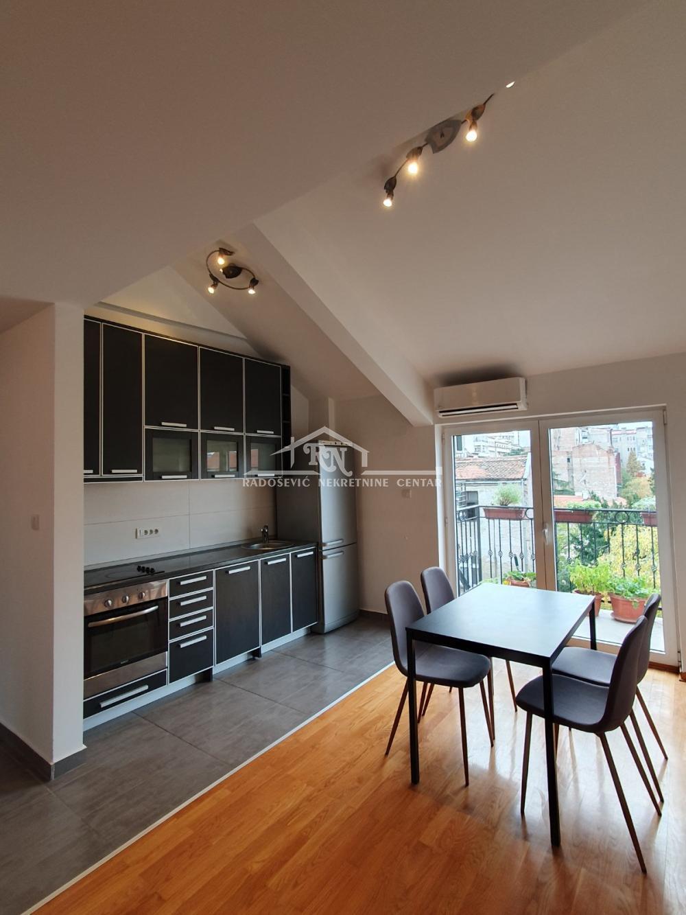 Stari grad, Hilandarska, 55m2, uknjižen, lift ID#1596