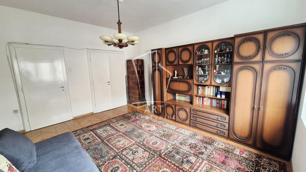 Vračar, namešten salonski stan ID#14252
