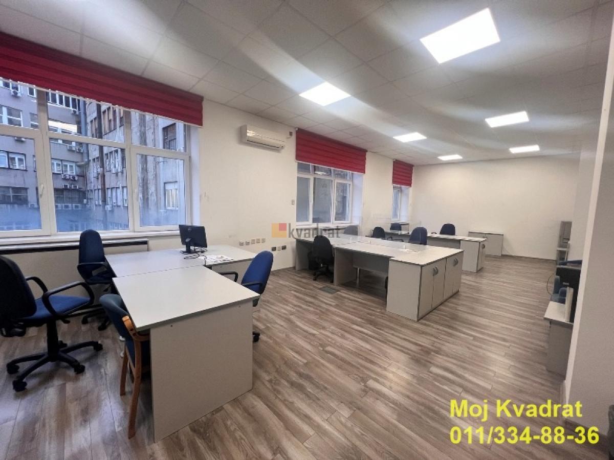 Stari grad - Trg Nikole Pašića, 223m2