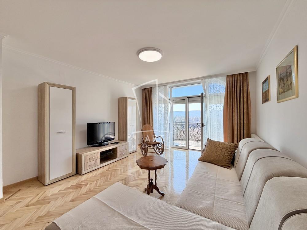 Dedinje, 80m2, sa garažnim mestom ID#14302