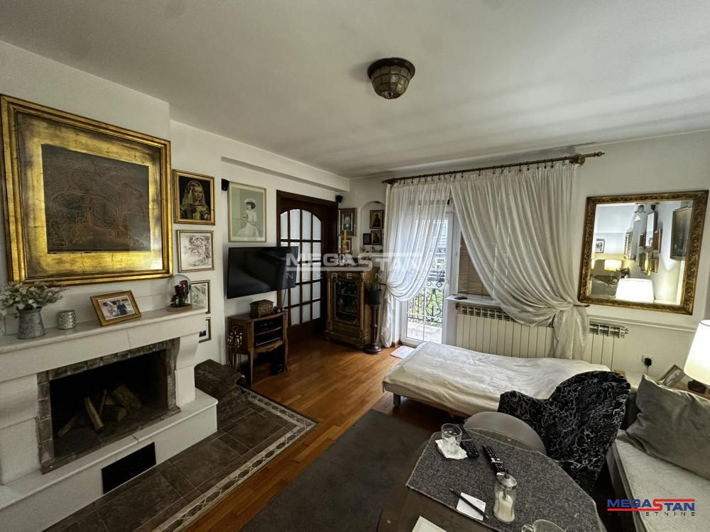 Palmotićeva, namešten duplex