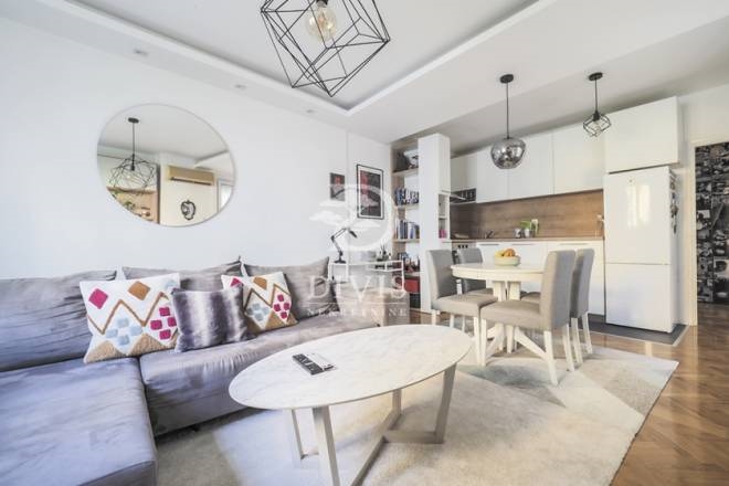 Pop Lukina, renoviran 2.0 stan, 47m2, namešten