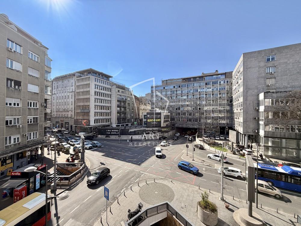 Lux PP kod Doma Omladine ID#14369