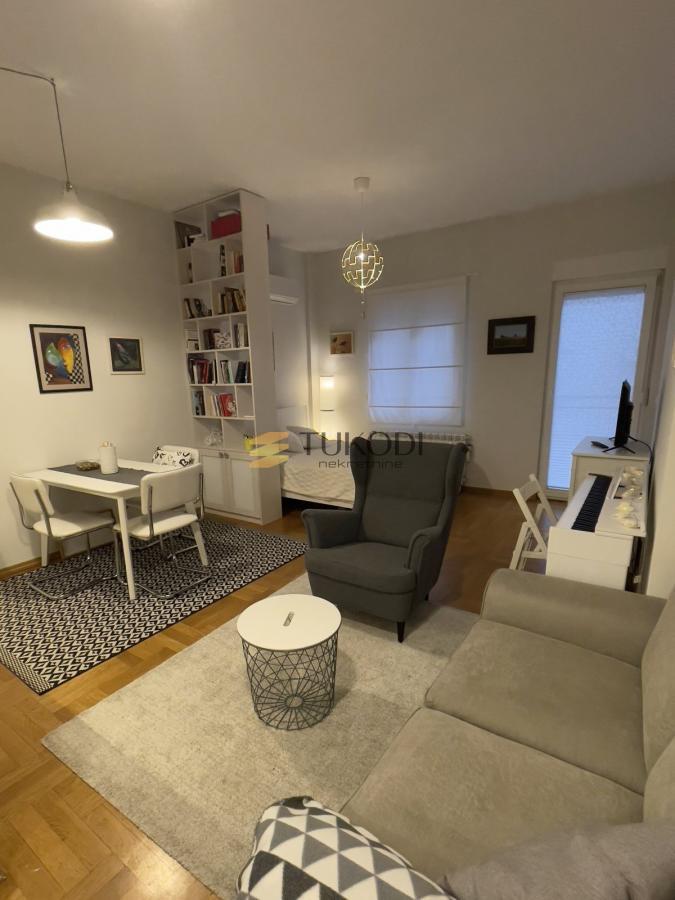 0,5 stan od 35m2 Dorćol