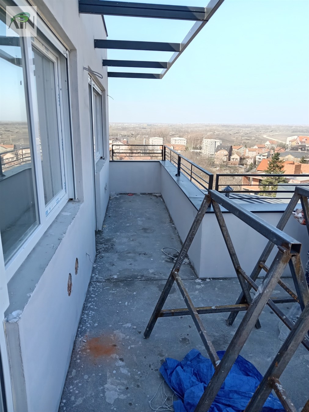 Žarkovo, trosoban stan, novogradnja