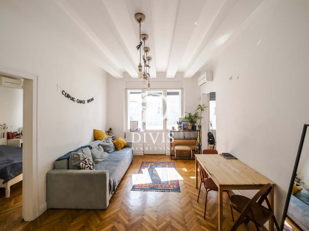 Renoviran 3.0 stan u ulici Maršala Birjuzova, 72m2