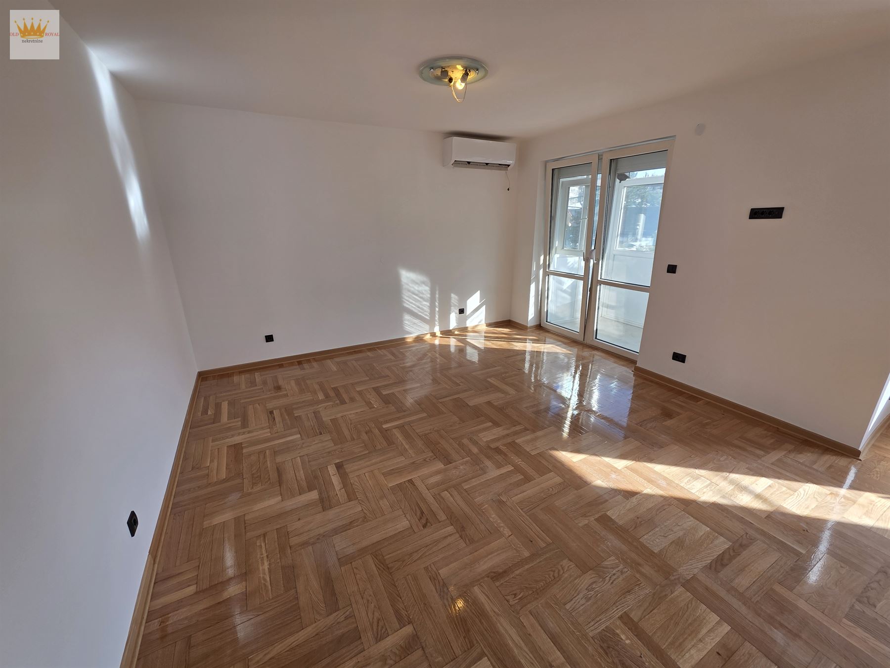 Zemun,Gornji grad,Save Kovačević ,3.0,82m2,terase