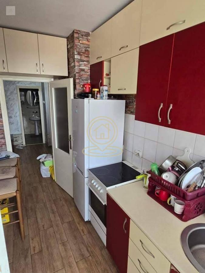 Na prodaju namešten stan u naselju Erdoglija, Kragujevac – 49 m² + terasa 16 m²