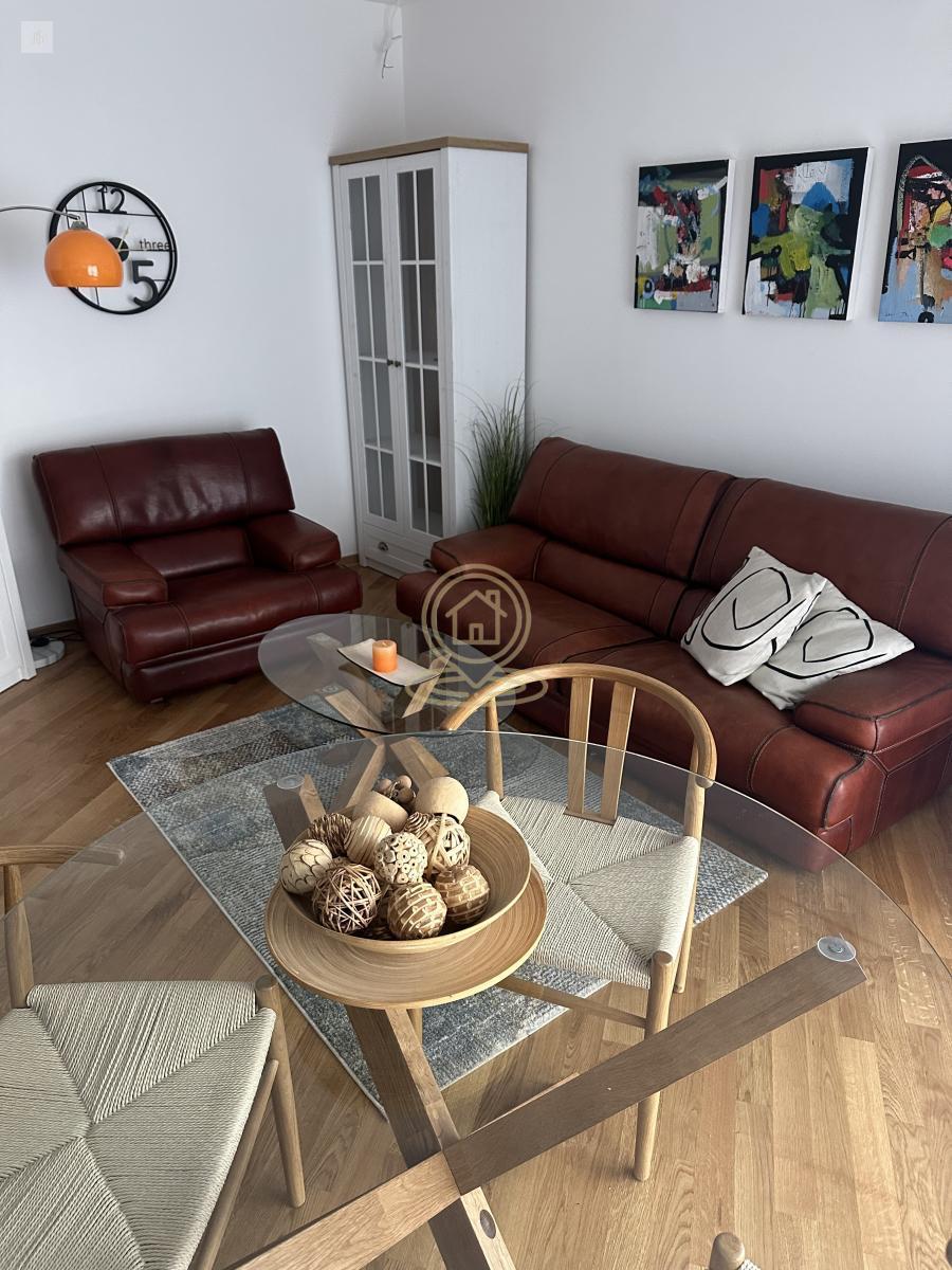 Neuseljivan stan na Lekinom Brdu