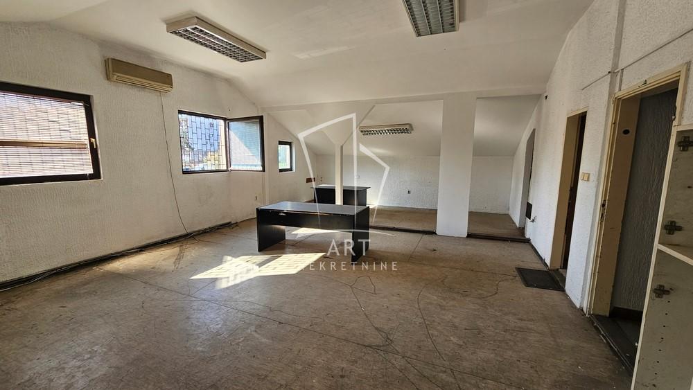 Poslovna zgrada, Mirijevski bulevar, mereno 1086m2 ID#14447