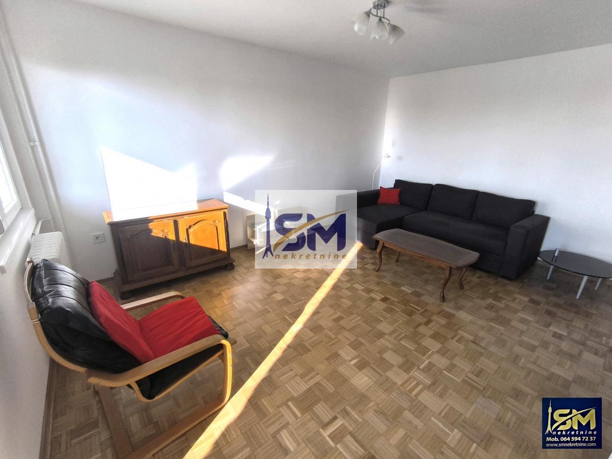 Čukarička padina, stan 50m2, kompletno renoviran, namešten