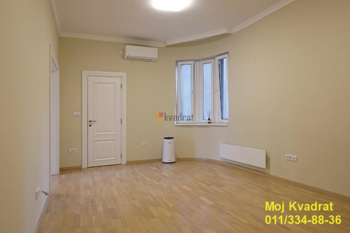 Stari grad, Gornji Dorćol - Starhinjića Bana, 65m2