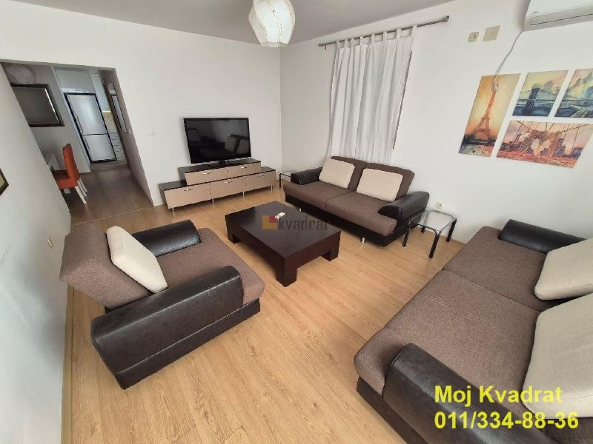 Zemun, Altina - Ugrinovački put 21. deo, 54m2