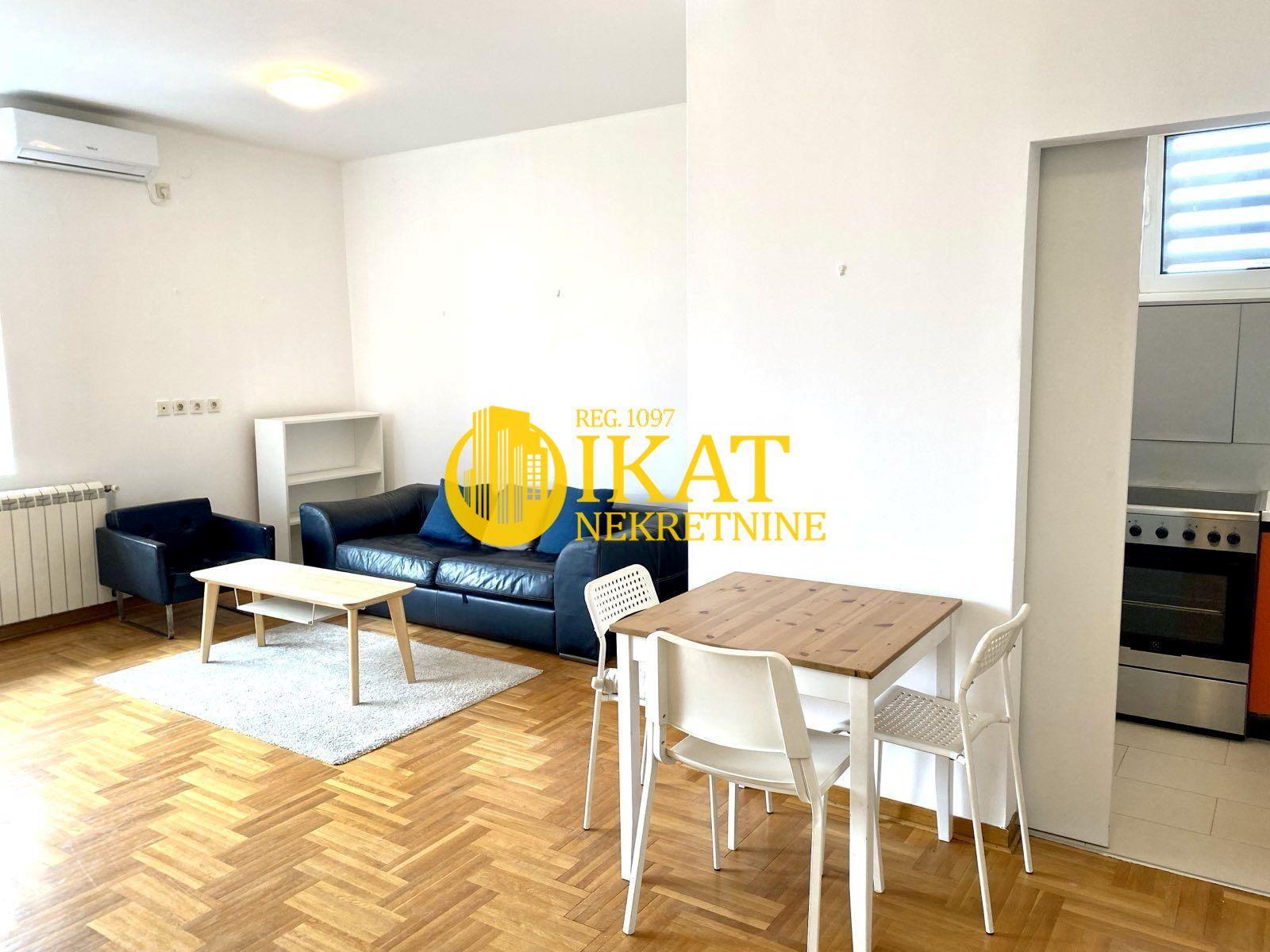 U srcu Skadarlije, izuzetan stan 60m2 ID#5003