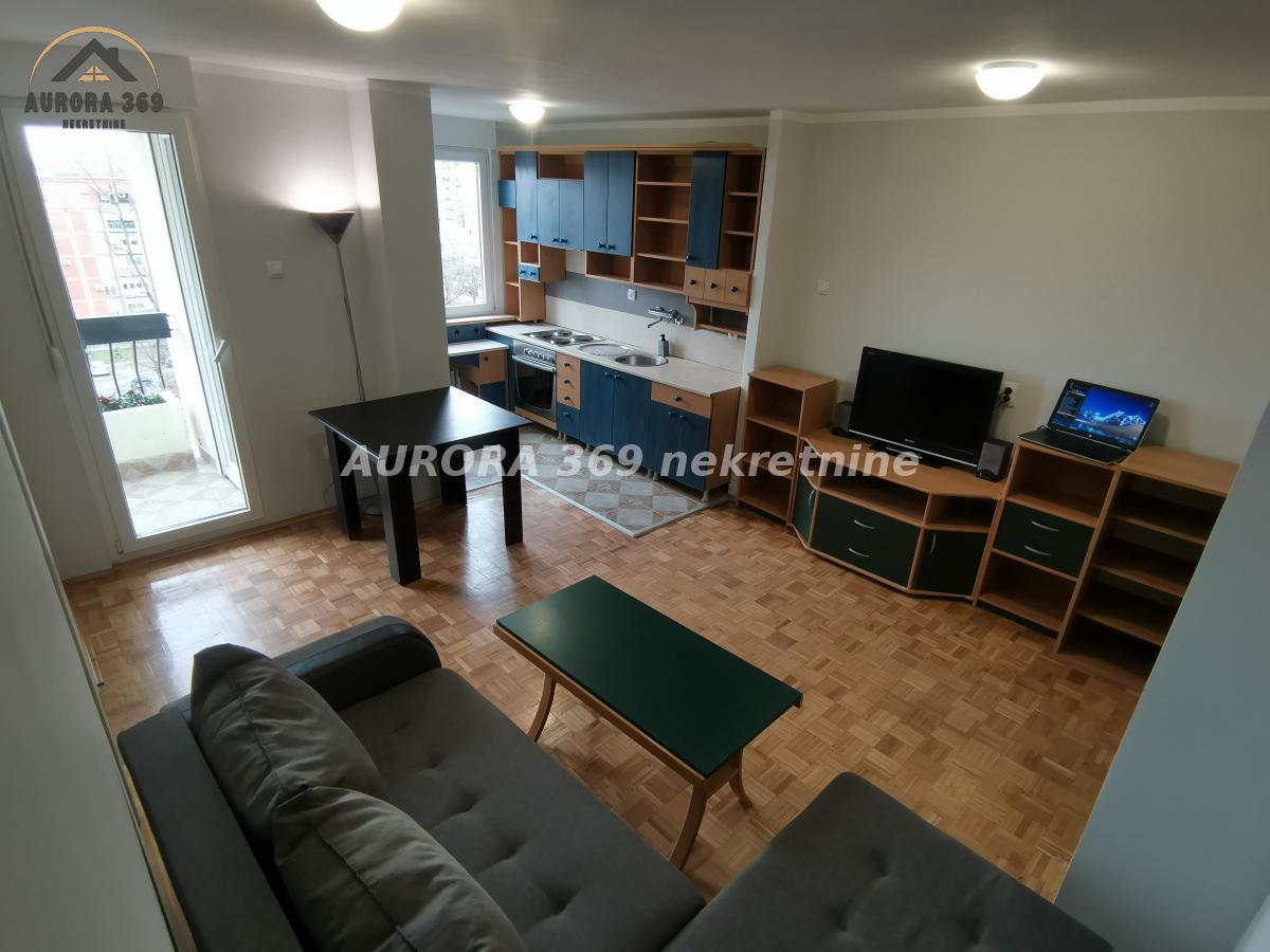 NOVI SAD, NOVO NASELJE. ODLIČAN, DVOIPOSOBAN, RENOVIRAN, 59m2