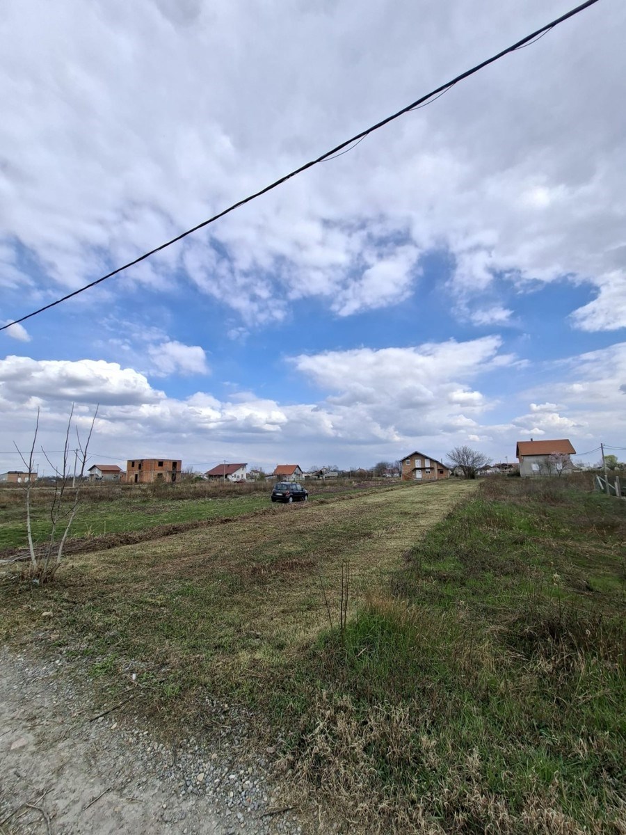 Ovča-Crkvište 7,39 ari, građ. zemljište, uknjižen