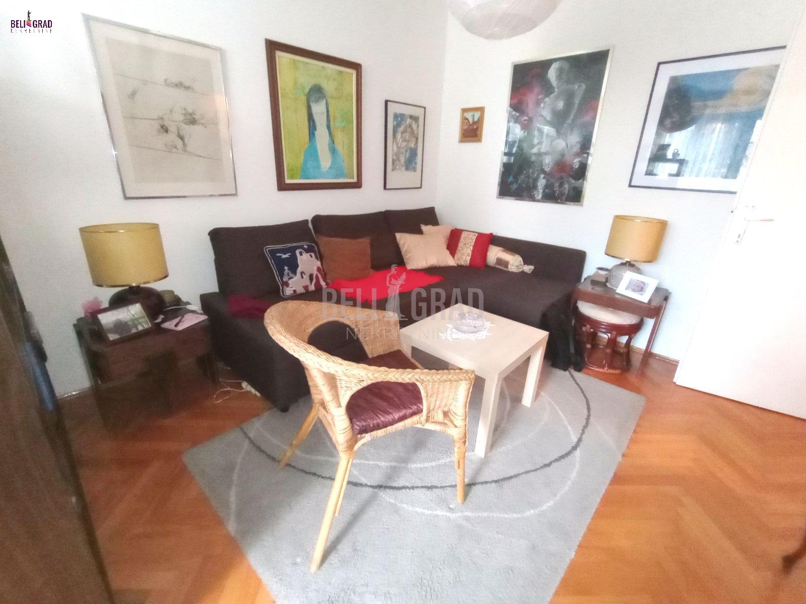 Renoviran stan na odličnoj lokaciji