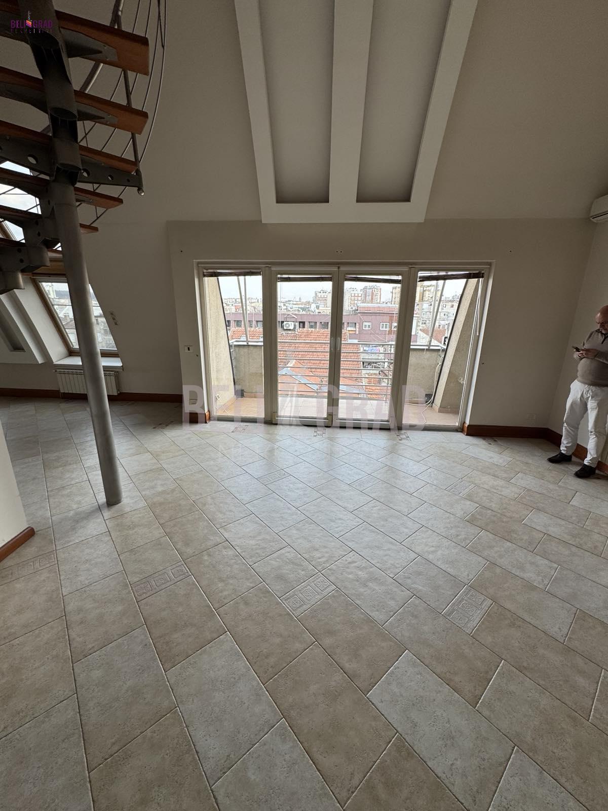 Vračar, 5.0, Hadži Prodanova, duplex, garažno mesto