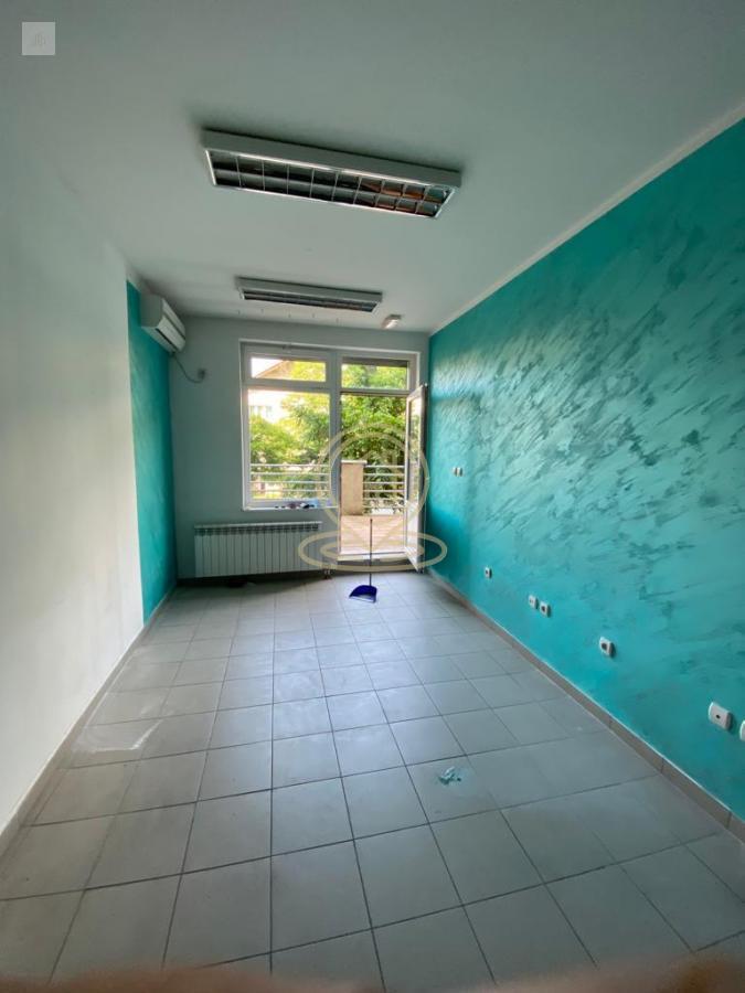 Lokal u Ratka Mitrovića