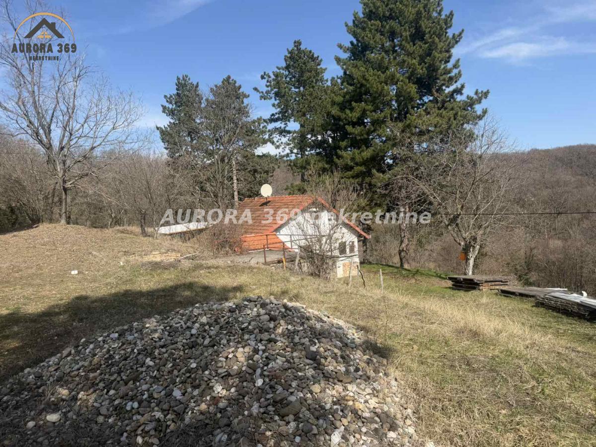 IRIG! GRAĐEVISKI PLAC, OBJEKAT, 11.105m2